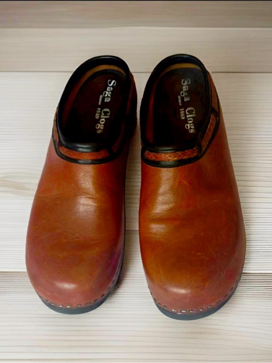 SAGA Shoes - VTG Saga  Brown Leather Slip On Swedish  Mules/Clogs US 9 / EU 40